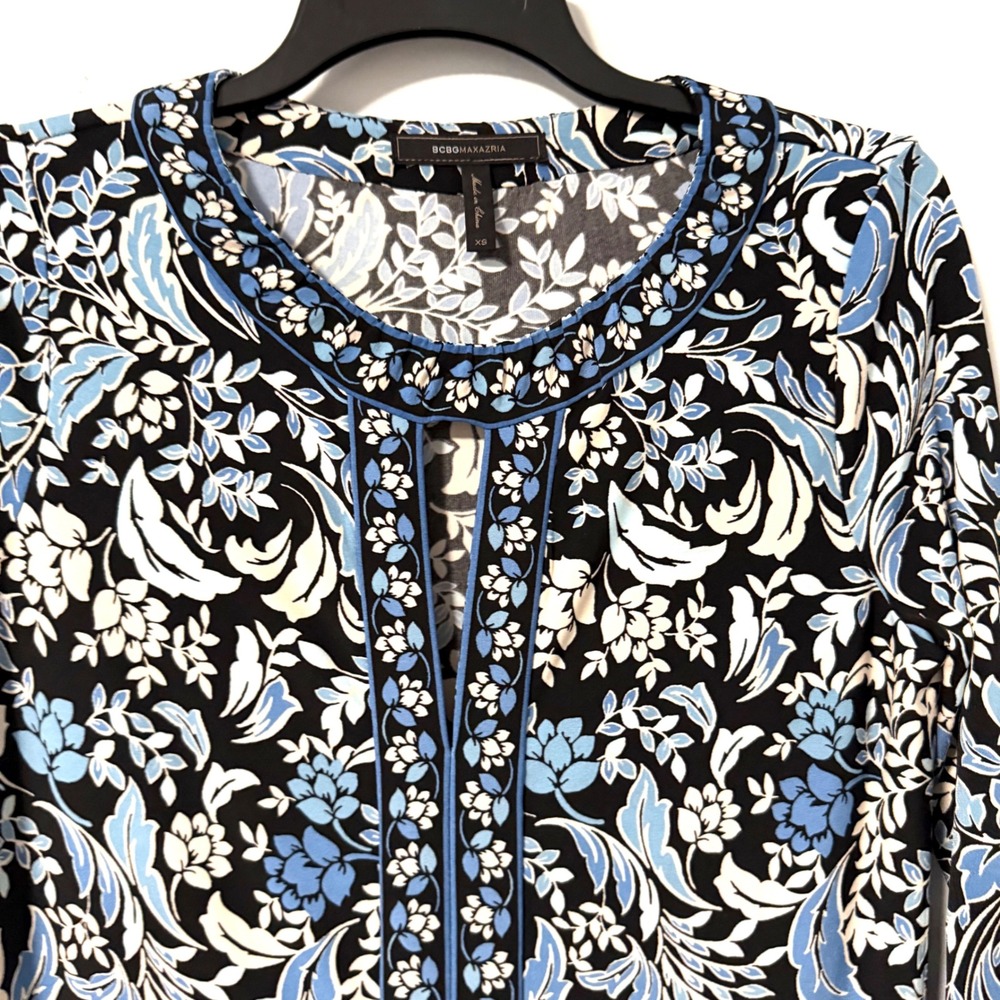 BCBGMAXAZRIA Blue Floral Keyhole Shift Dress XS Black 3/4 Sleeve Jersey Knit - Picture 11 of 13